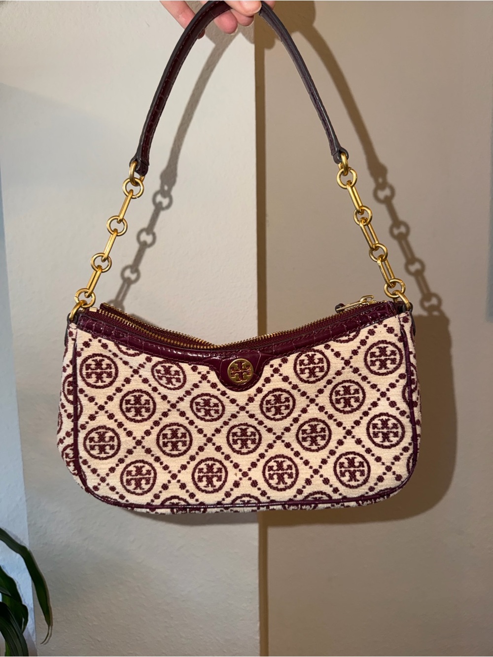 Tory Burch Burgundy and Cream Logo-Print Shoulder Bag